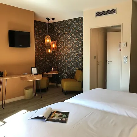 Hotel Demeures Et Chateaux L'abbaye Caladoise - Anciennement Ferme Du Poulet 3*