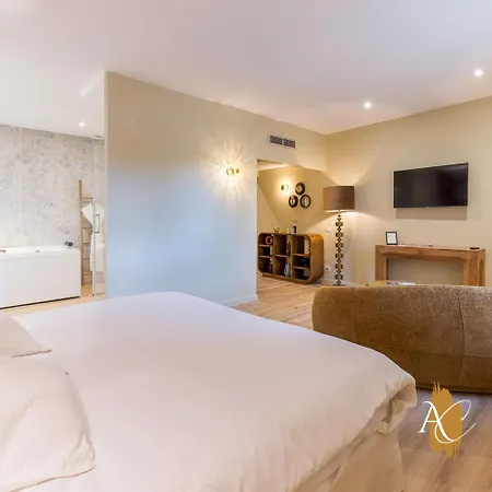 Hotel Demeures Et Chateaux L'abbaye Caladoise - Anciennement Ferme Du Poulet 3*