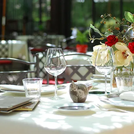 Hotel Demeures Et Chateaux L'abbaye Caladoise - Anciennement Ferme Du Poulet 3*