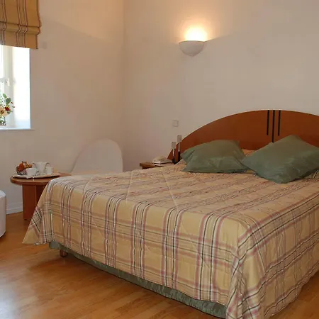 Hotel Demeures Et Chateaux L'abbaye Caladoise - Anciennement Ferme Du Poulet