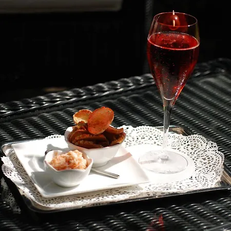 Demeures Et Chateaux L'abbaye Caladoise - Anciennement Ferme Du Poulet Hotel